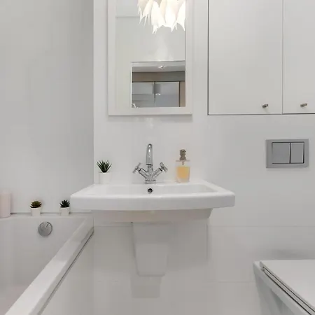 Apartment Krolewska 43 By Homeprime Warsaw